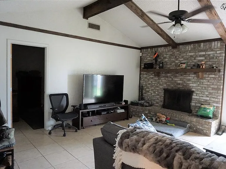 4711 Tammy Dr — Photo 4