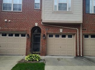 39530 Rockcrest Ln, Northville, MI 48168
