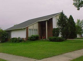 24541 Hampton Ct, Novi, MI 48375