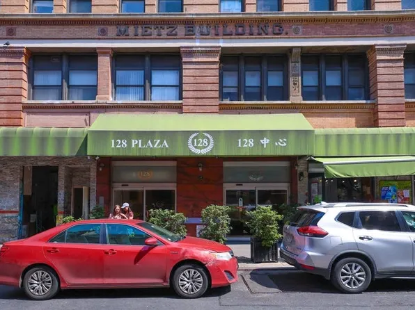 128 Mott Street image 3 of 3