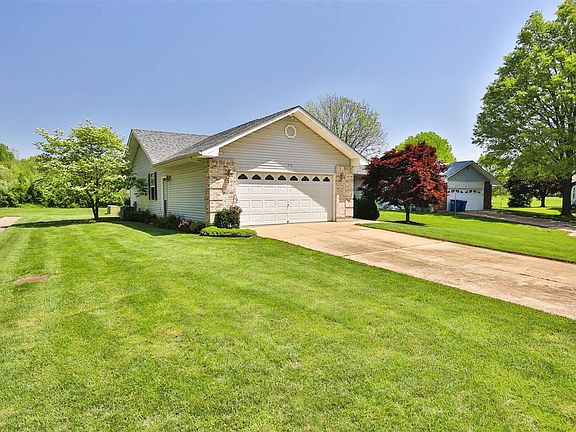 2nd image of 719 Prigge Meadows Ct