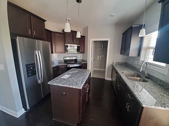 3rd image of 69 Reserve At Hickory Wild