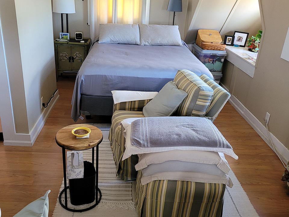 Bedroom comes with queen bed, wardrobe, closet, built in shelves, sitting chair (if you want it).