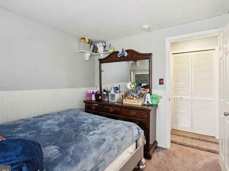 Macnamara Dr — Photo 7