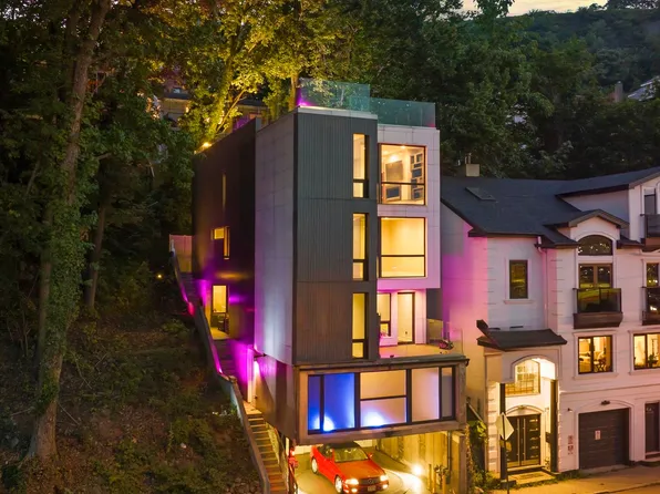 1076 River Road image 1 of 40