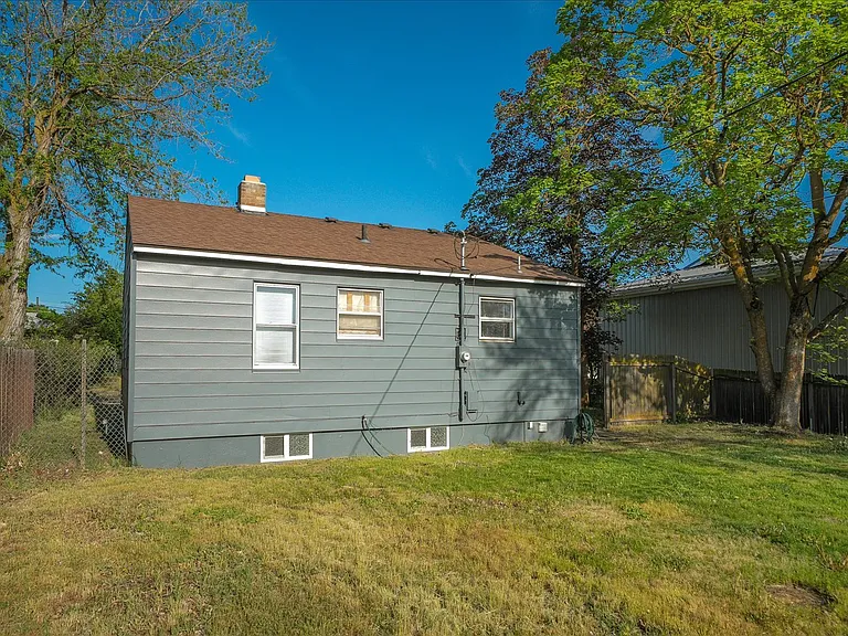 3923 N Walnut St — Photo 26