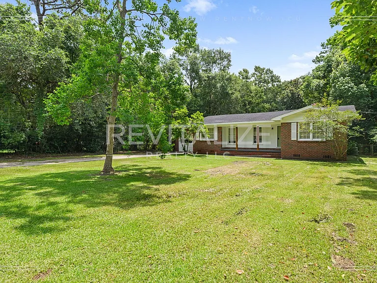 2505 Robin Hood Dr — Photo 5