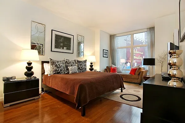 Sold by Corcoran | media 19