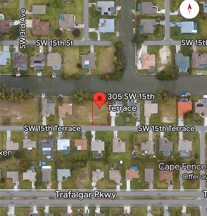 2nd image of 305 SW 15th Ter