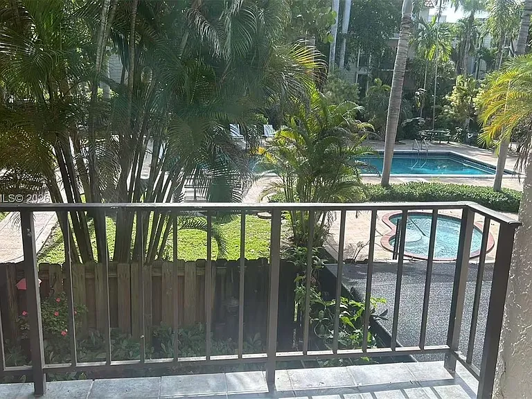 6900 N Kendall Dr #A205 — Photo 4