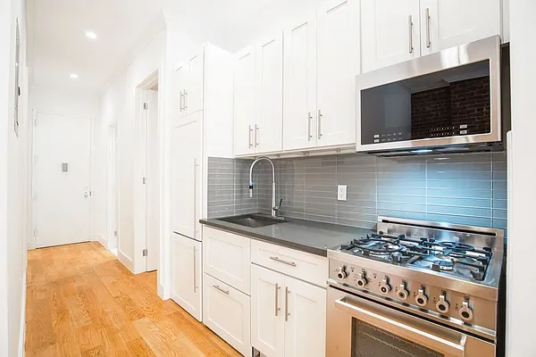 Rented by REAL New York | media 8