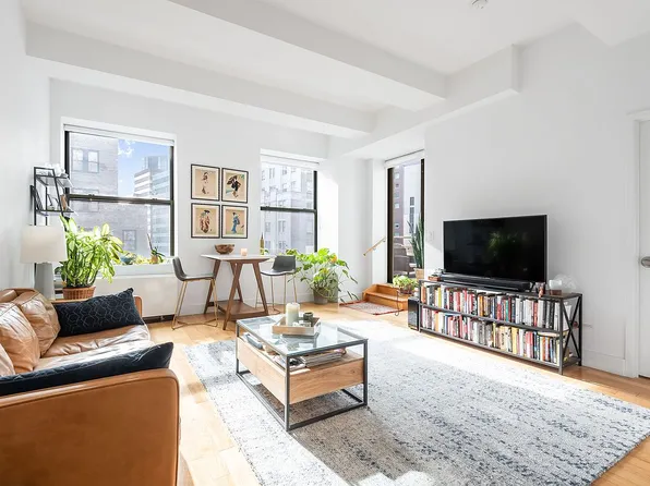 99 John St APT 2206, New York, NY 10038