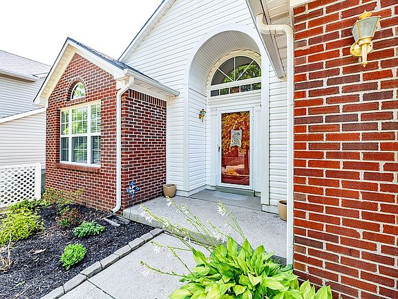 3rd image of 3824 Aria Ln