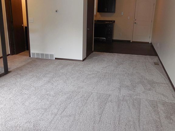 2nd image of 109 W Duncan St APT B