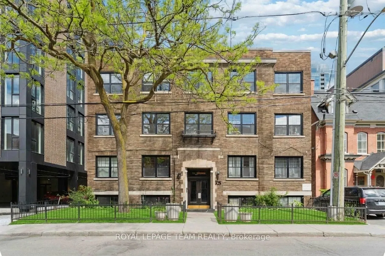 3 bed, $2,695 — Photo 1