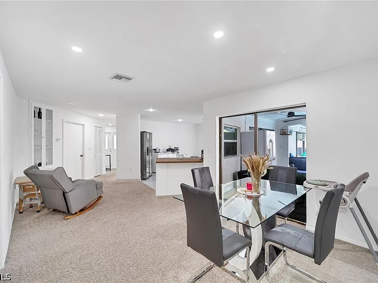 3271 Brooklyn Ave — Photo 24