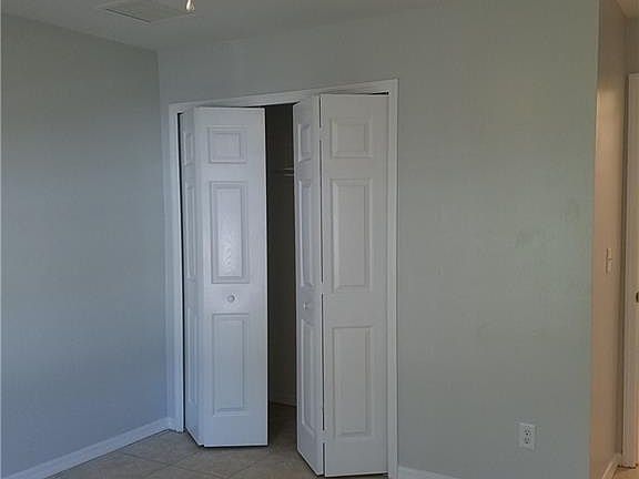 5th image of 509 SE 6th Pl