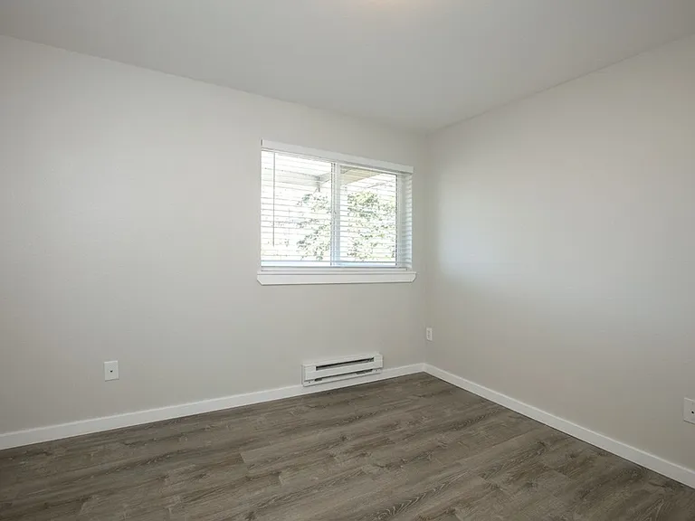 Harrison Heights — Photo 6