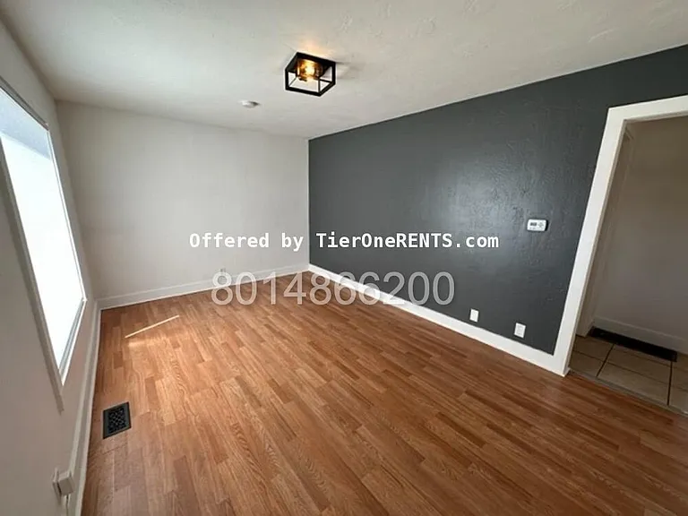 32 W Grove Ave — Photo 3