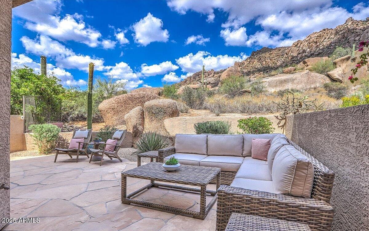ドクターリビング 5635 E Lincoln Dr #6, Scottsdale, AZ 85253 | Zillow