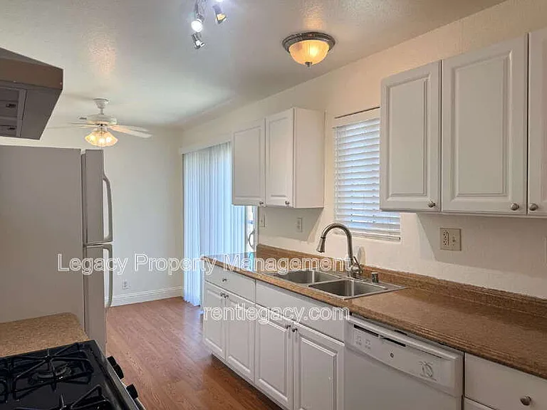 6701 21st St — Photo 8