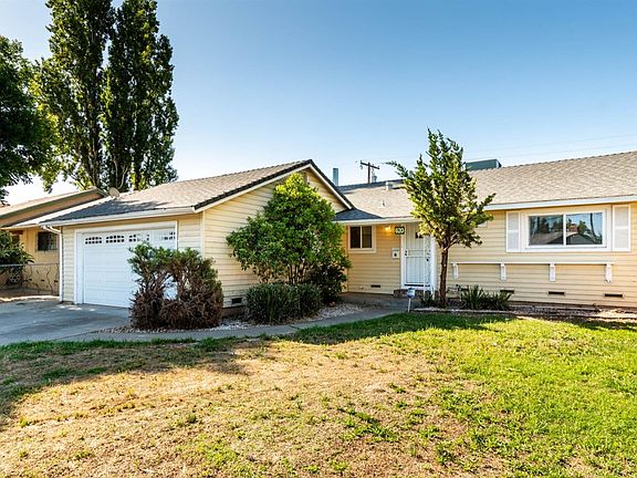 3rd image of 620 Tenaya Ave