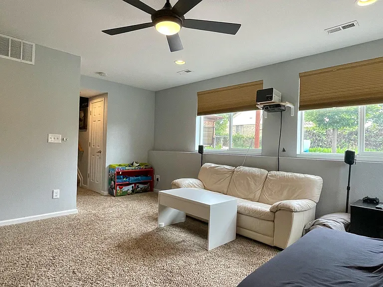 3415 E 29th Ave — Photo 18