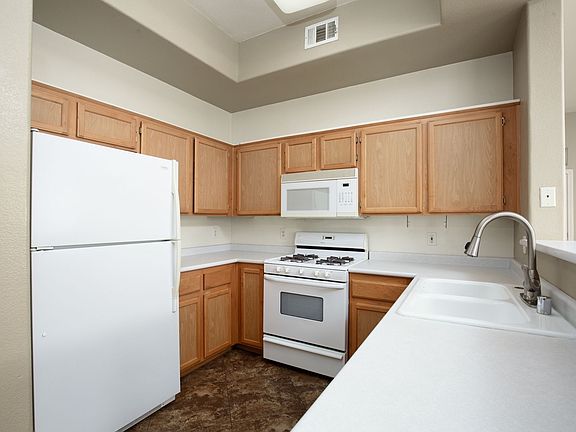 5th image of 700 Carnegie St APT 4212