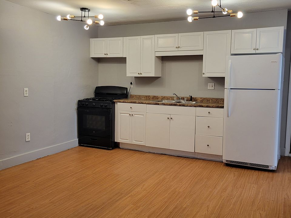 1st image of 409 Oak Hill Ave #5