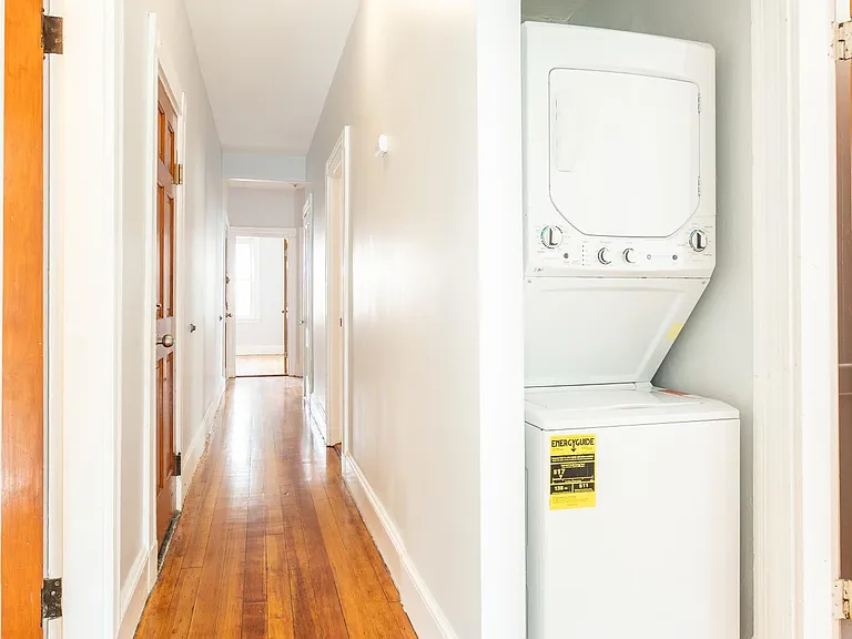 86 Brook St #1 — Photo 28