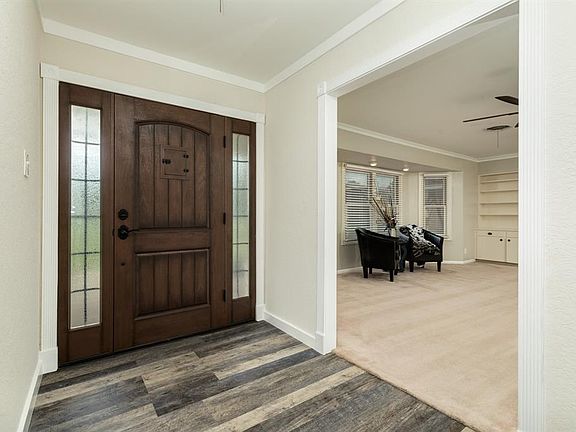 4th image of 104 Hillcrest Dr