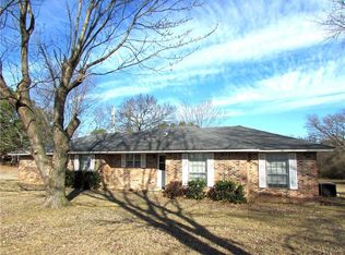 100 Bunker Cir, Roland, OK 74954