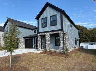 121 Odell Dr, Cayce, SC 29033