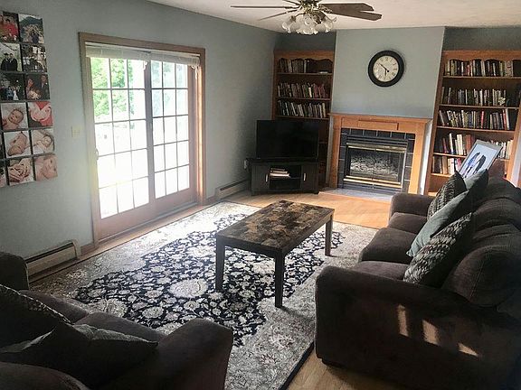 3rd image of 121 Limestone Dr
