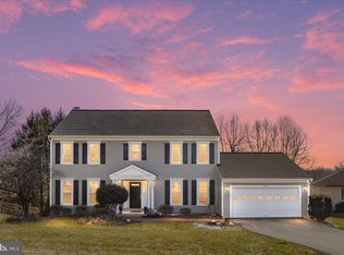 1607 Sereno Ct, Vienna, VA 22182