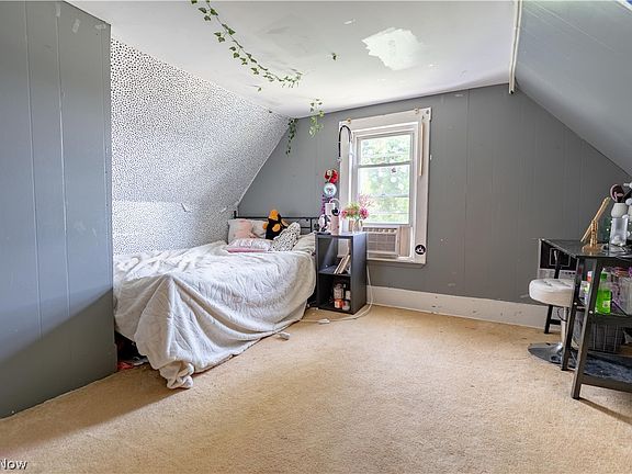 21st image of 151 26th St SE
