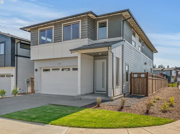 12311 SE Falling Rain Way, Happy Valley, OR 97086