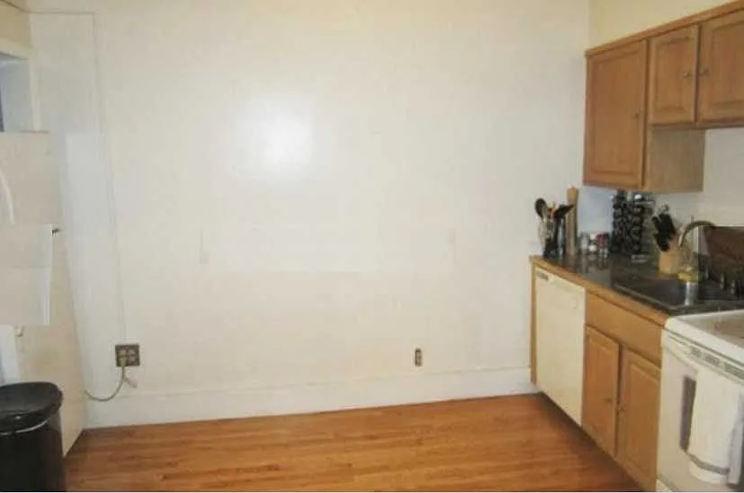 2 bed, $3,402 — Photo 2