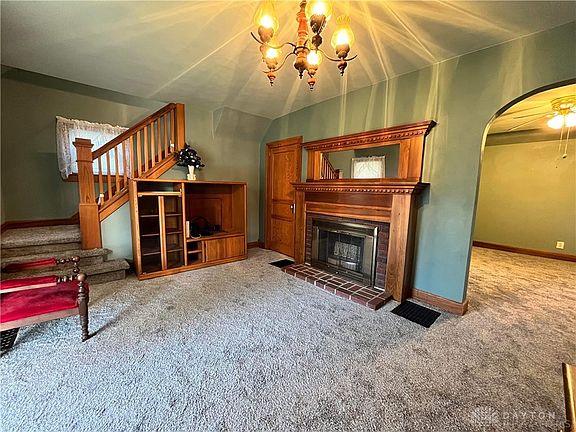 4th image of 3015 Mesmer Ave