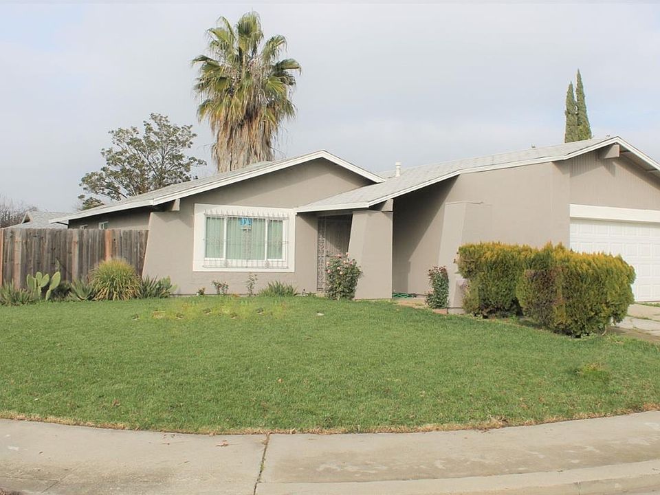 1st image of 701 Gotham Dr