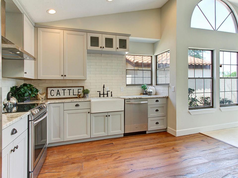 1st image of 4048 Corrientes Ct E