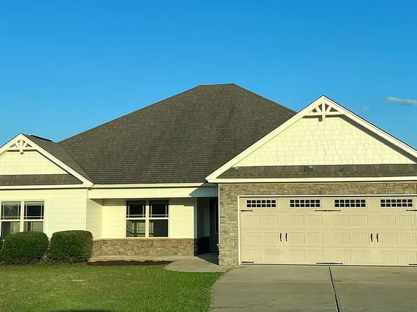 4 Talon Ct, Fort Mitchell, AL 36856