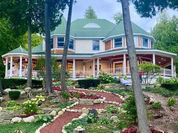 4177 Pine Cove Ln, Mackinac Island, MI 49757