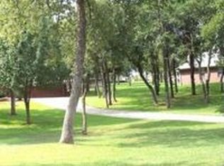 304 Lakeside Oaks Cir, Lakeside, TX 76135