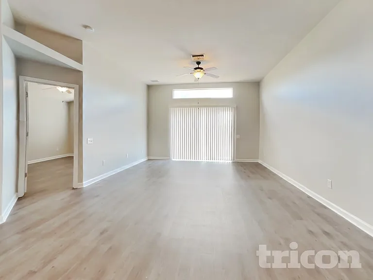 12329 Cedarfield Dr — Photo 4