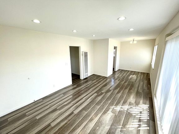 4th image of 10950 Cassina Ave #A