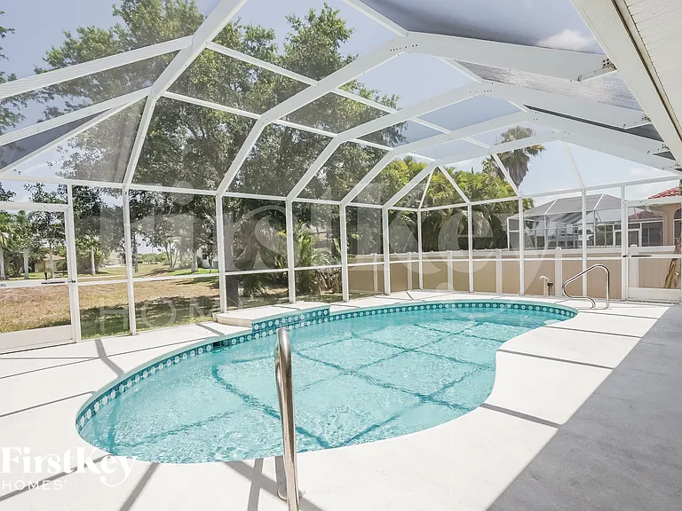 4129 Jacaranda Pkwy W — Photo 14