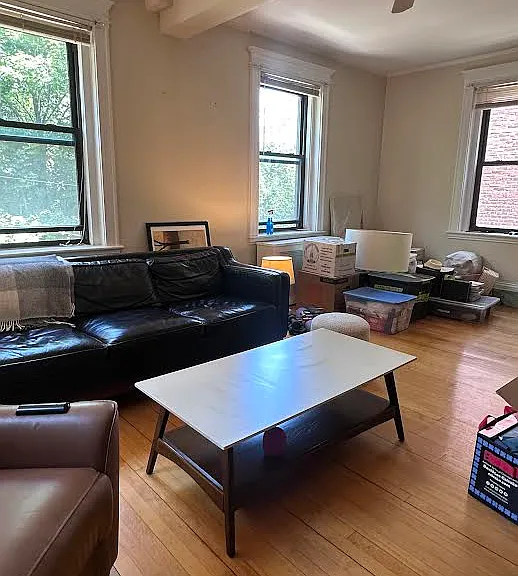 4-1100 Beacon St — Photo 3