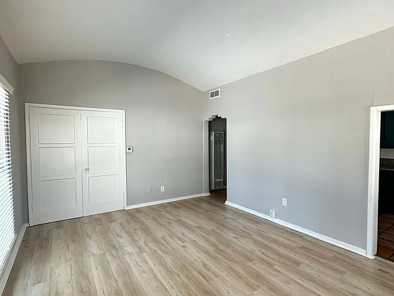 6436 ORANGE — Photo 3