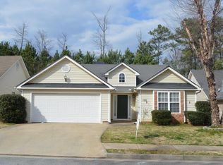 135 Hunterian Pl, Newnan, GA 30265